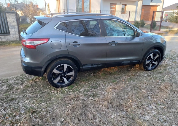 Nissan Qashqai cena 61000 przebieg: 124000, rok produkcji 2015 z Leżajsk małe 562